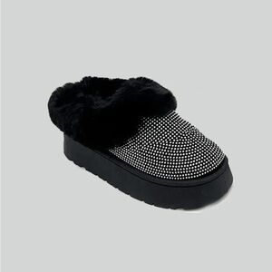 Wild Diva Women's black Rhinestone Embellished Fur platform booties